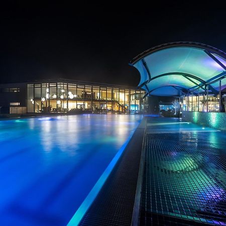 Thermenhotel Gesundheits-Бад-Бухау Экстерьер фото