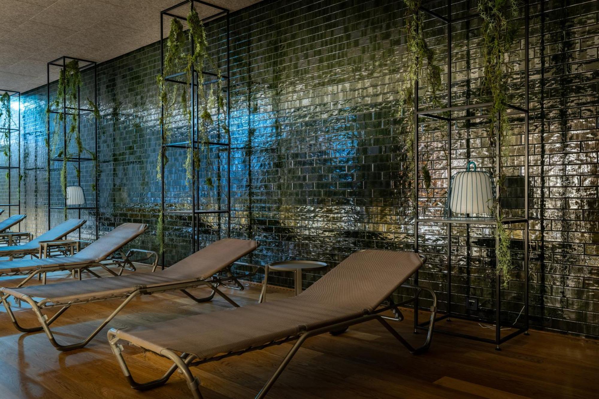 Thermenhotel Gesundheits-Бад-Бухау Экстерьер фото